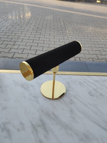 Zloty ekspozytor na bransoletki - krotki.jpg