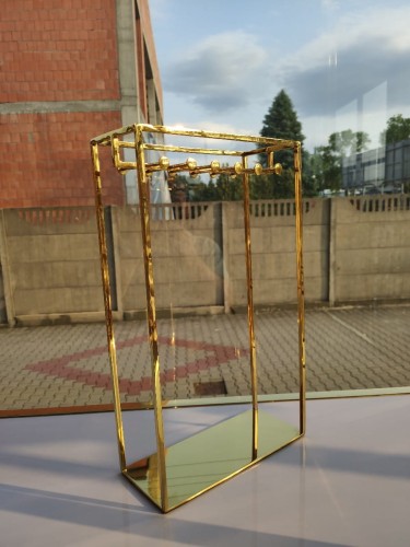 Ekspozytor na biżuterię JW047 gold.jpg