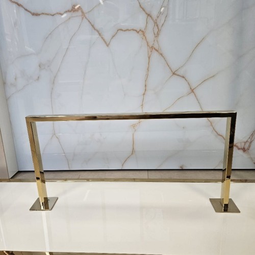 Drążek do ściany złoty 60cm.jpg