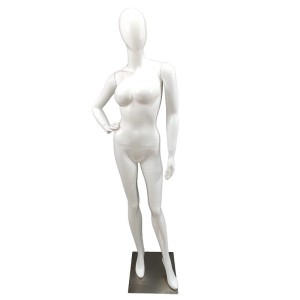 MANNEQUINS - Shop fittings, Mannequins, Shelves, Stands, Paper bags