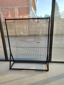 Metal black stand C4 150cm 