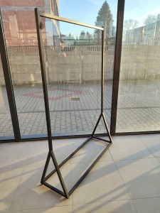 Metal  black stand C4 180cm 