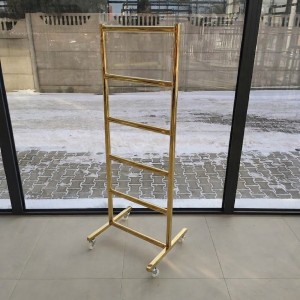 Złoty stojak porządkowy na wieszaki RT-095