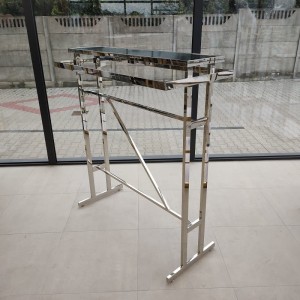 Silver stand S1