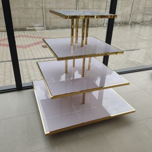 Złoty regał czteropiętrowy na kółkach